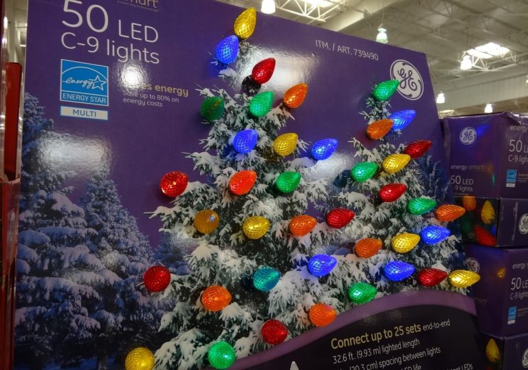 The Most Beautiful Christmas Light Displays Worldwide